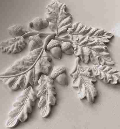 Iron Orchid Designs mal Oak leaves & acorns